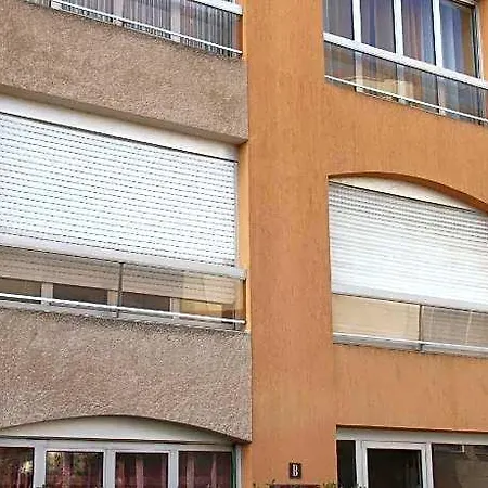 Au Lion D'or Tatil Evi